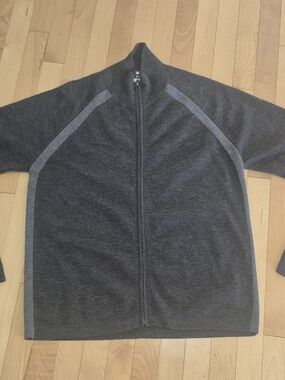 Patagonia Vtg Men's WOOL Dark Gray Full-Zip Sweater with Light Gray Panels 51240